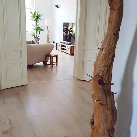 Andres Deluxe * Chociebuż