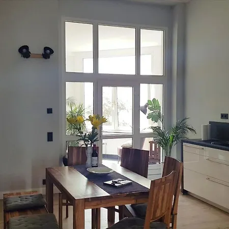 Andres Deluxe Chociebuż