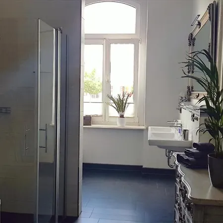 Andres Deluxe Chociebuż